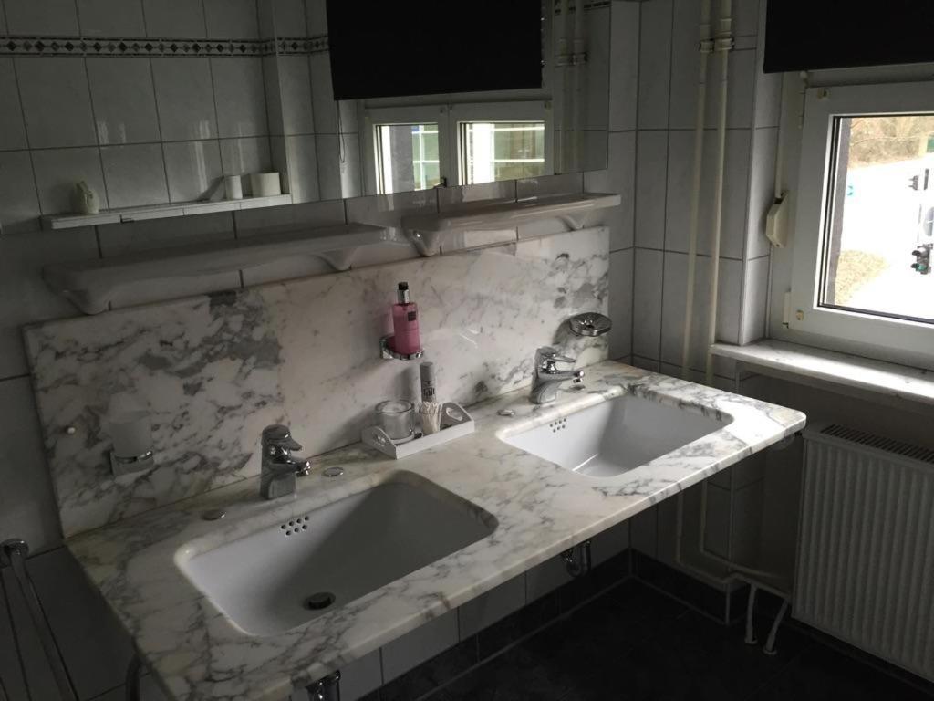 Bed Und Breakfast "Die Perle Von Gronau" Гронау Екстериор снимка